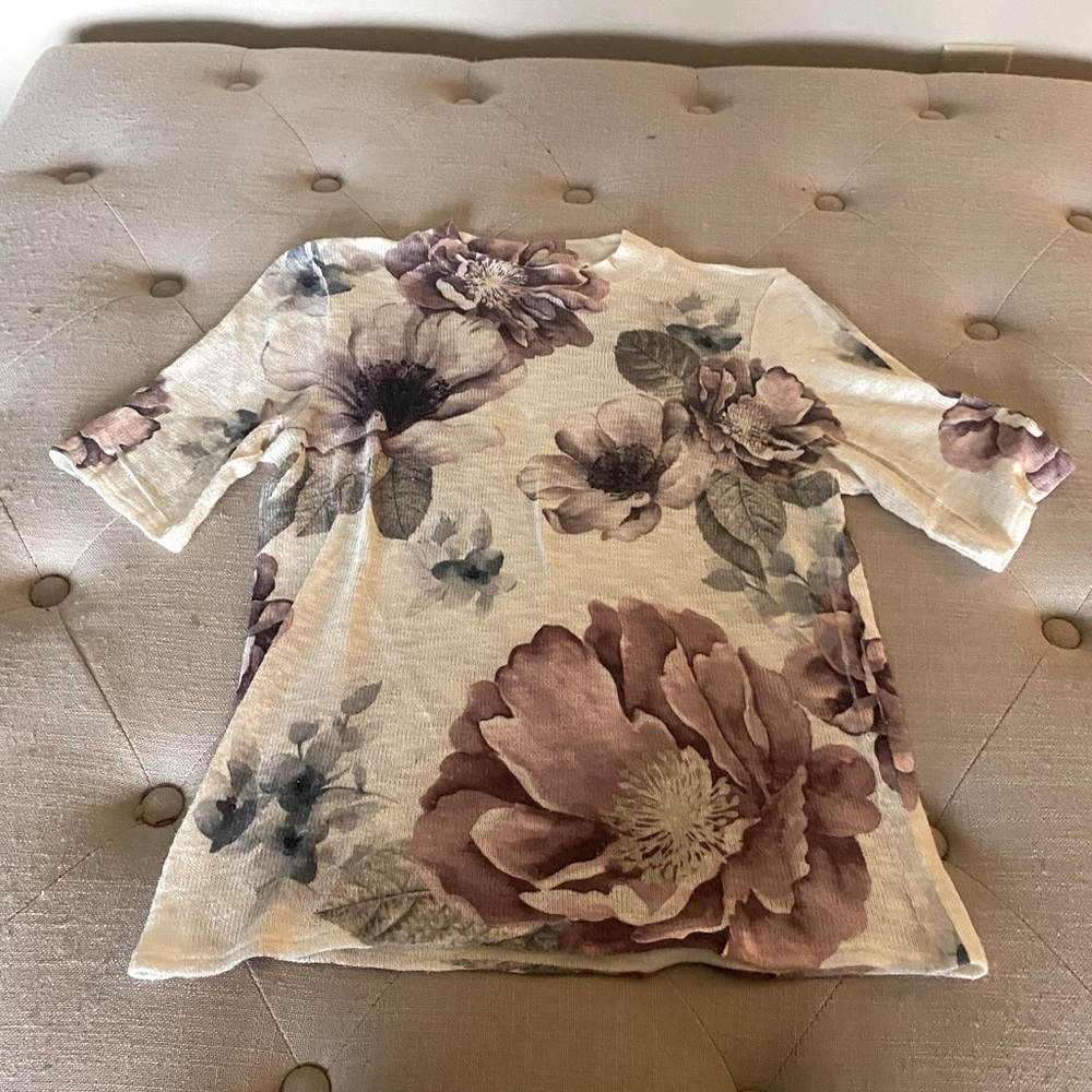 Women’s Floral Top